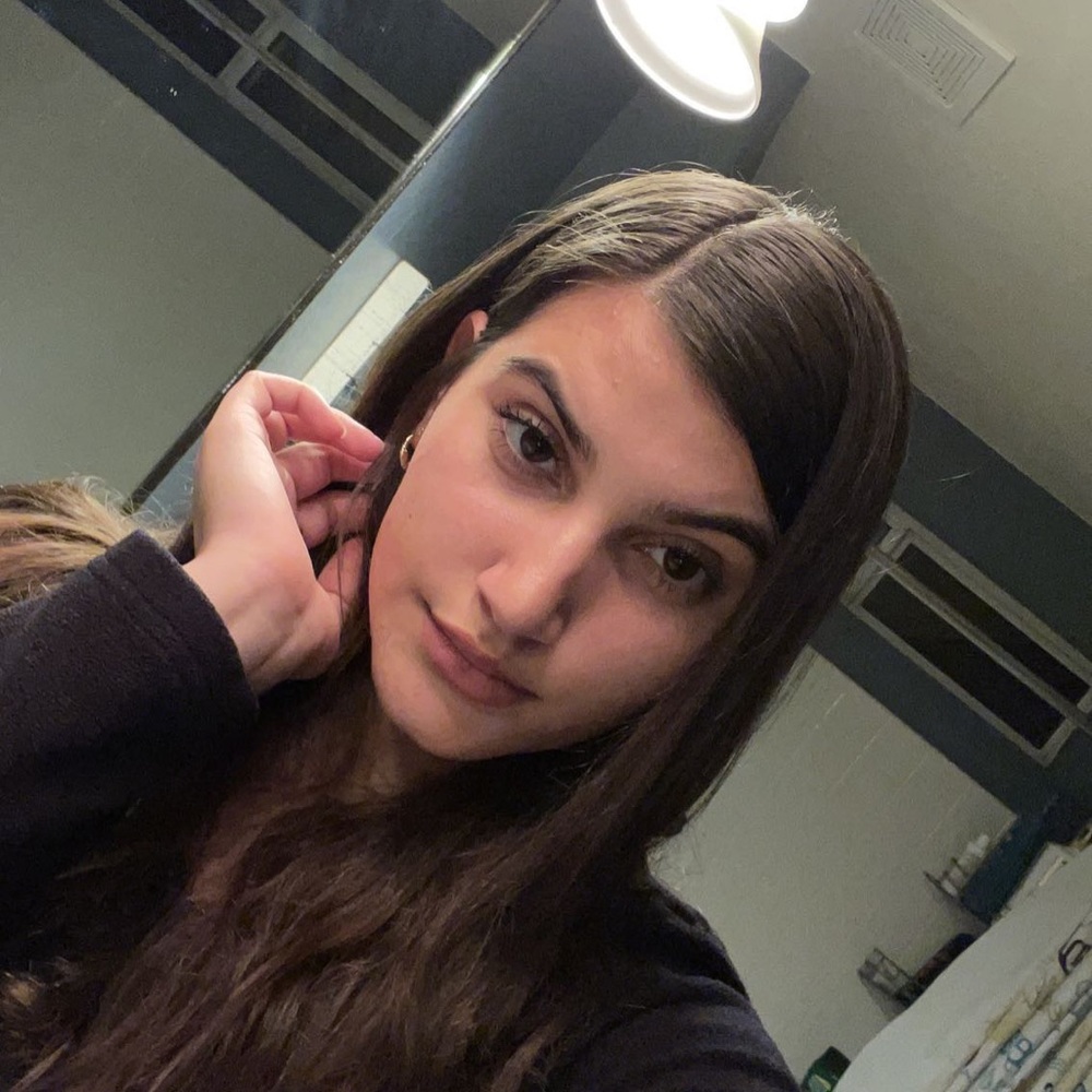 Meet your Posher, Gabriela